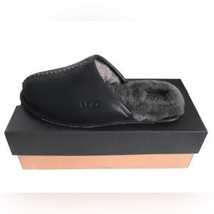 UGG Scuff Deco Black Leather Shearling Men's Size 8 Slippers Shoes NWB